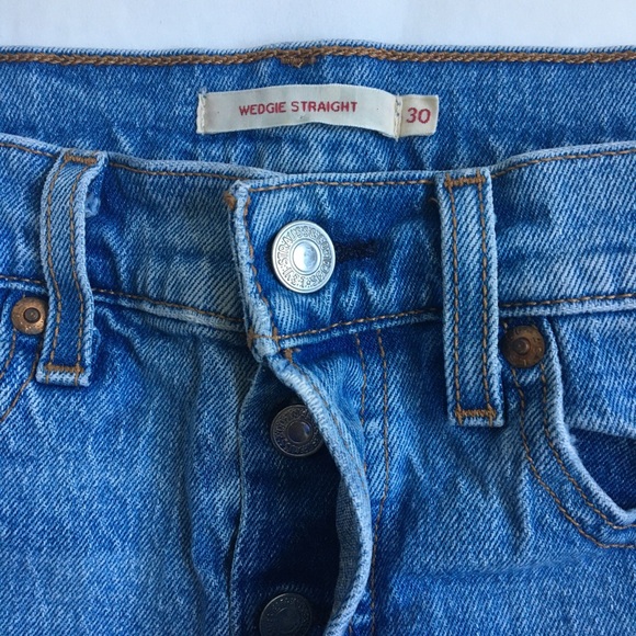Levi’s Wedgie Straight Ankle Crop High Rise Light Wash Blue Denim Jeans Size 30 - Picture 9 of 17